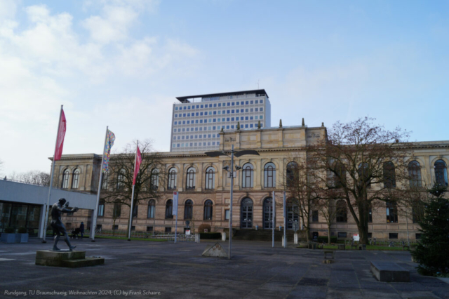 Universitätsplatz_Rundgang_TU Braunschweig_2024_Frank Schaare